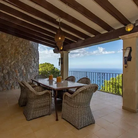 Valldemossa Villa *